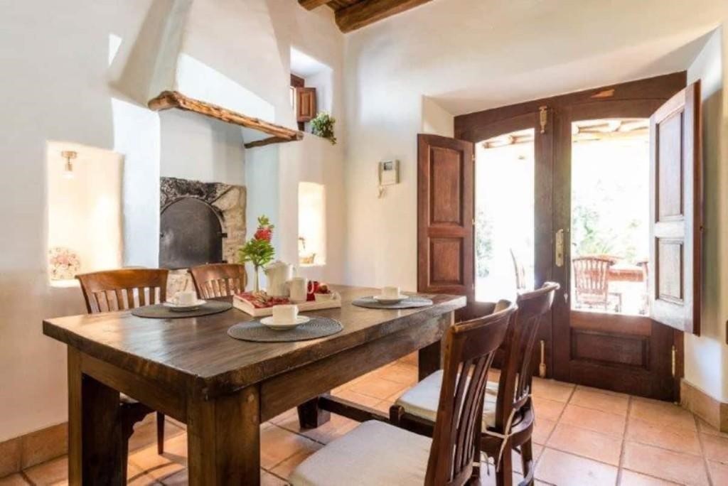 resa estates finca for sale santa gertrudis 2022 ibiza dining room.jpg